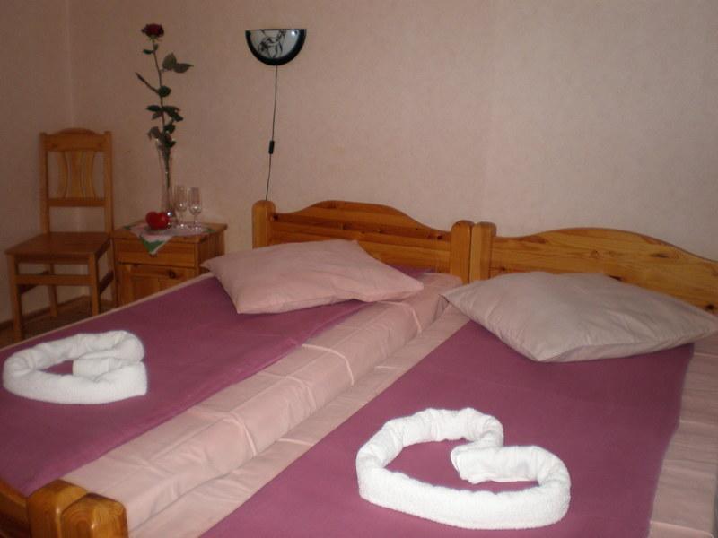 Hotel Viesu Nams Pupoli Dundaga Camera foto