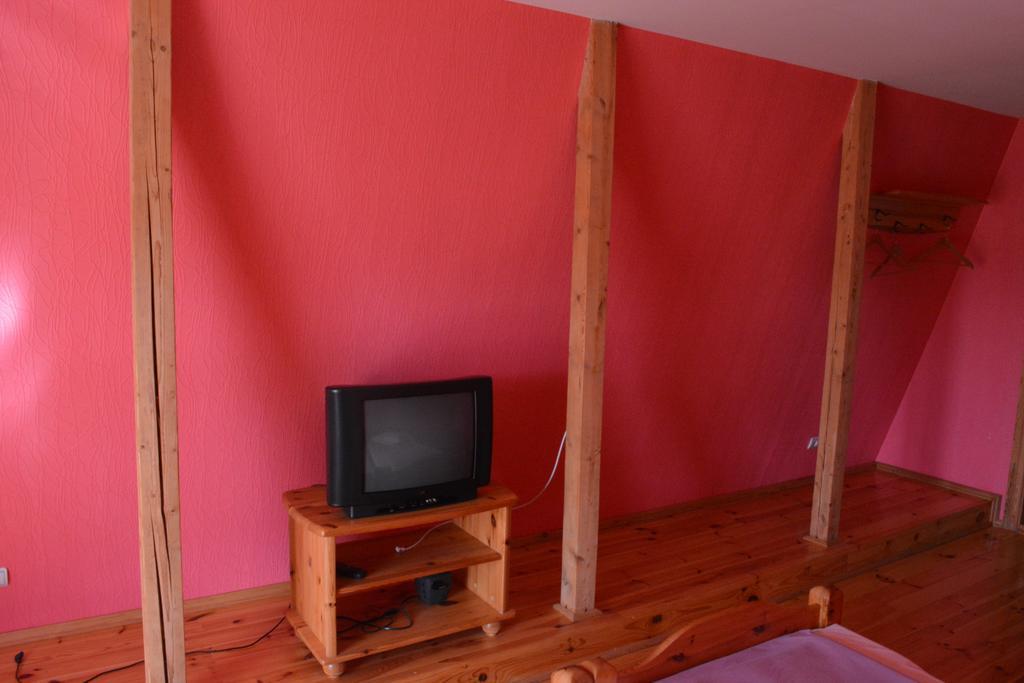 Hotel Viesu Nams Pupoli Dundaga Esterno foto