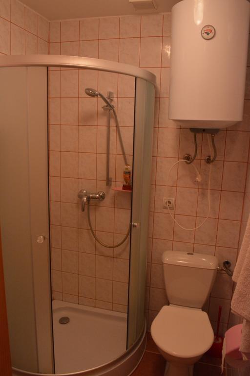 Hotel Viesu Nams Pupoli Dundaga Camera foto